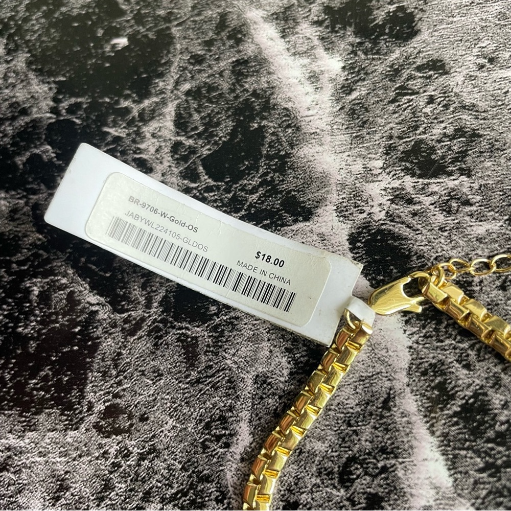 Oak + Fort Women’s Gold Chain Adjustable Bracelet NEW With Tags - Picture 3 of 4